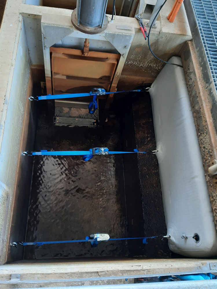Inflatable Weir Plugs isolate weirs during remediation projects